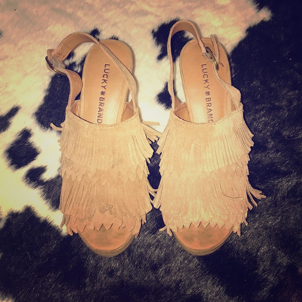 LUCKY BRAND 🍀 Fringe Wedges